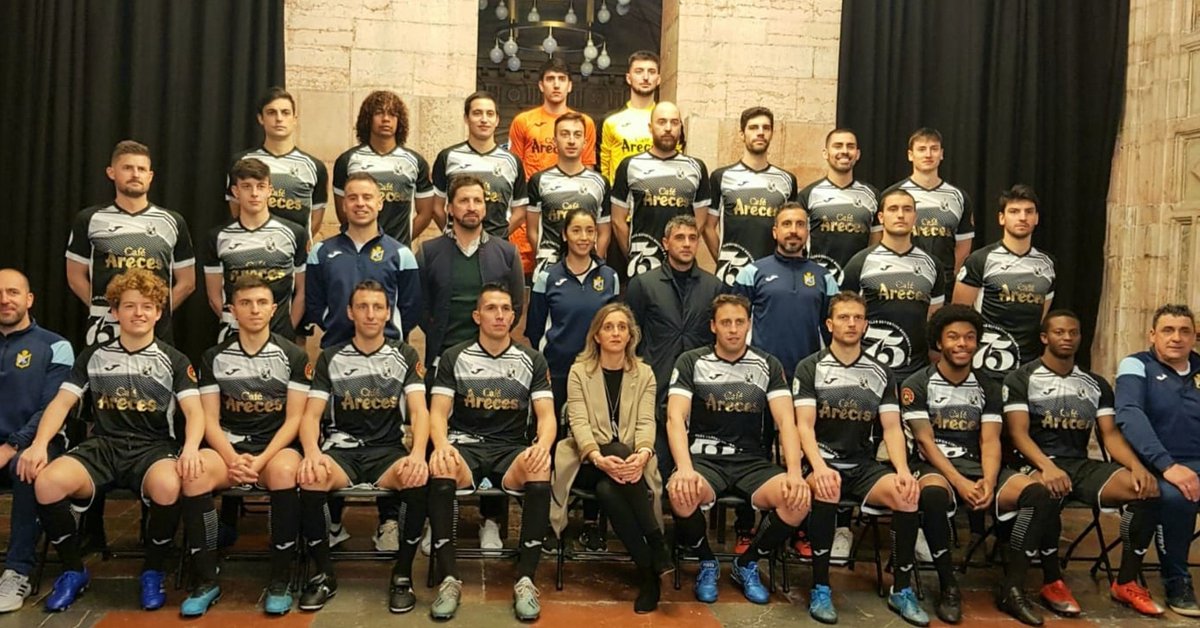 HLSPORT's tweet photo. Gracias. Gracias por estos tres años al @CDMosconia Me marcho para dedicarme al 100% a nuevos proyectos profesionales, pero me voy muy orgulloso de haber formado parte de diferentes cuerpos técnicos del equipo de mi pueblo. #fútbol #terceraasturiana #alabimalabam https://t.co/iLI5Ce3ow4
