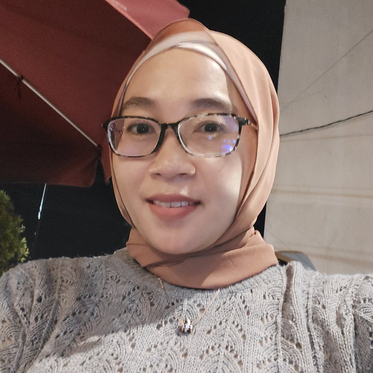 MedyGustina's tweet photo. #FotoProfilBaru https://t.co/j6qjD07tbU