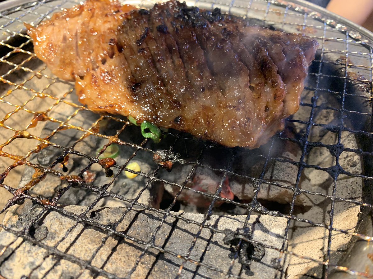 spiritsoutput's tweet image. 久しぶりにがっつりお肉を食べています。
(*´꒳`*)