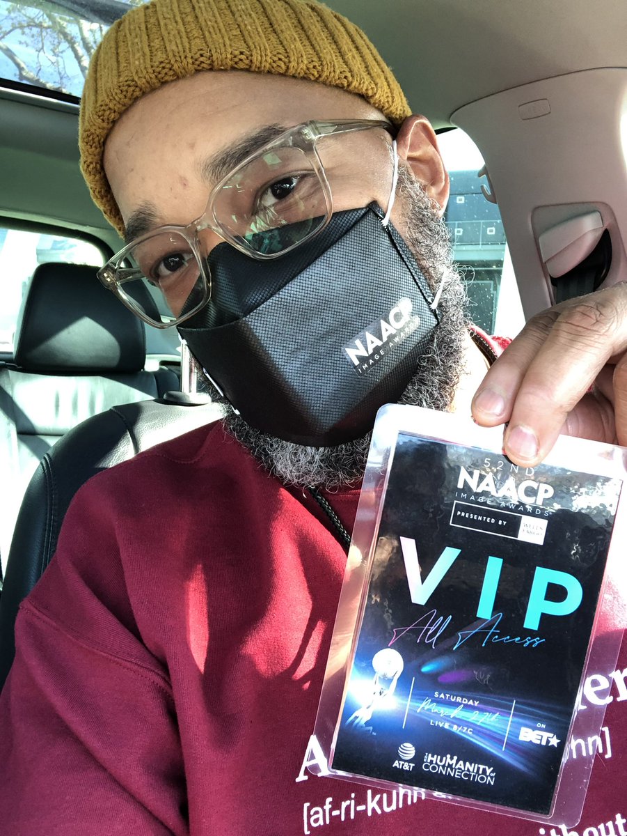 thisismdbrooks's tweet photo. Attended the @ATT #HumanityOfConnection viewing party for the 52nd #NAACPImageAwards !! I’ve so missed connecting with people in person. We need that as humans. Congratulations to all the nominees and winners. Here’s to 52 more and hopefully, an award of my own! 🙏🏾 #lifeatatt https://t.co/E5czA69UDf