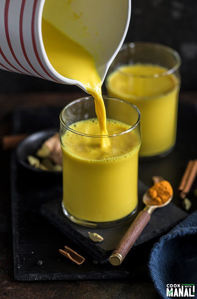 Pawande55843251's tweet photo. ✨skincare attention✨ ✅take a cup of milk🥛mixed with a pinch of turmeric at bed time (everyday). ✅Is good for skin and health & your long lasting beauty. #turmericmask #selfcare #milk #homemade #beauty @richardhampshi https://t.co/Kipf86HyaM