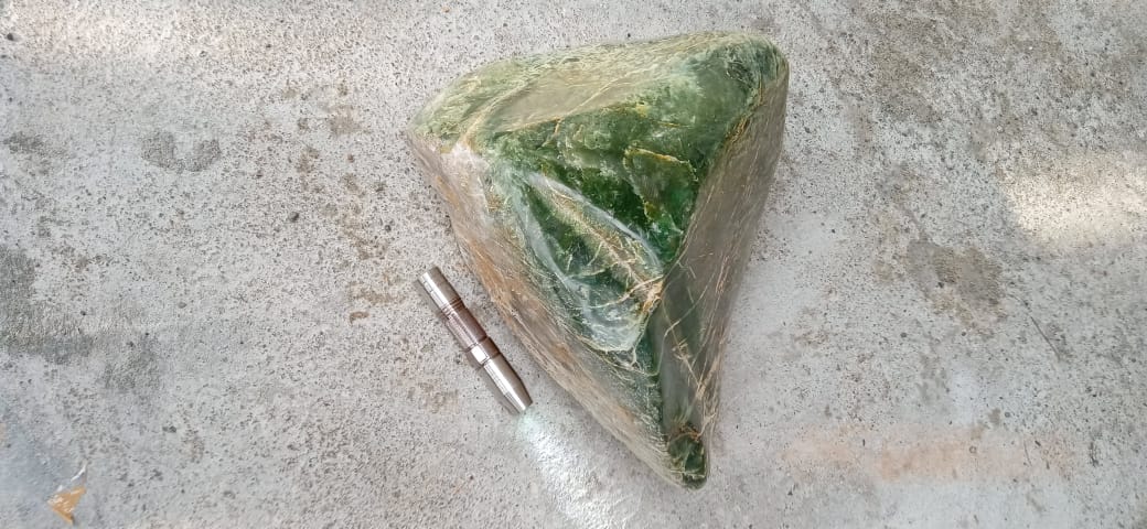 JohnMcback's tweet photo. BATU ACEH NEFRITE POLES

BERAT 24 KG

WA 081265827582 https://t.co/cLztxiUokD