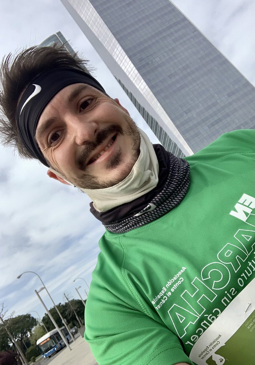 QuikePedrazChef's tweet photo. En el día de mi cumple🎂🎂🎂 y apoyando a todas aquellas personas y familiares con este problema...💪🏼💪🏼💪🏼 FUERZA PARA TODOA ELLOS!!!!💚💚💚⁦@aeccMadrid⁩ #FUERZA  #runner #madrid #porunfuturosincancer https://t.co/nt9csillIk