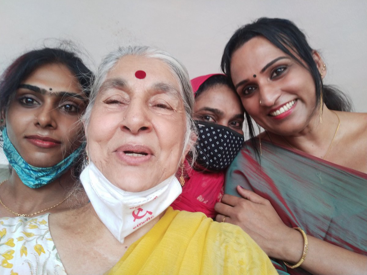 SubhashiniAli's tweet photo. With 3 transgender comrades in Thirrur Malapuram. Kerala LDF GOVT has set up Online TG service. Amazing! https://t.co/JLPLtOcZy5