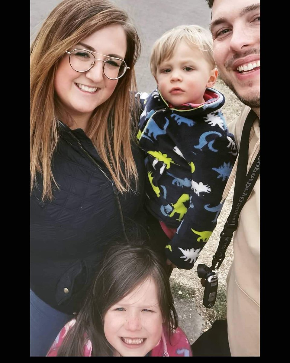JJMartin87's tweet photo. Getting the the family steps in 👨👩👧👦.
#1millionstepsforces
#fundraiser
#caudaequinasyndrome
#stepuptothechallenge
#family
@caudaequinacesa https://t.co/8SAsF1kkk9