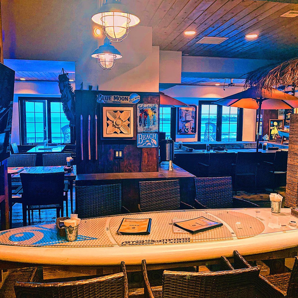 ヘミングウェイ江ノ島 Hemingway على تويتر 本日もディナータイムオープン致しました 予約はこちらから Hemingway Enoshima Hemingway Ernesthehemingway Enoshima ヘミングウェイ 江ノ島 ベーグルフレンチトースト スープカレー ステーキ 江ノ島カフェ