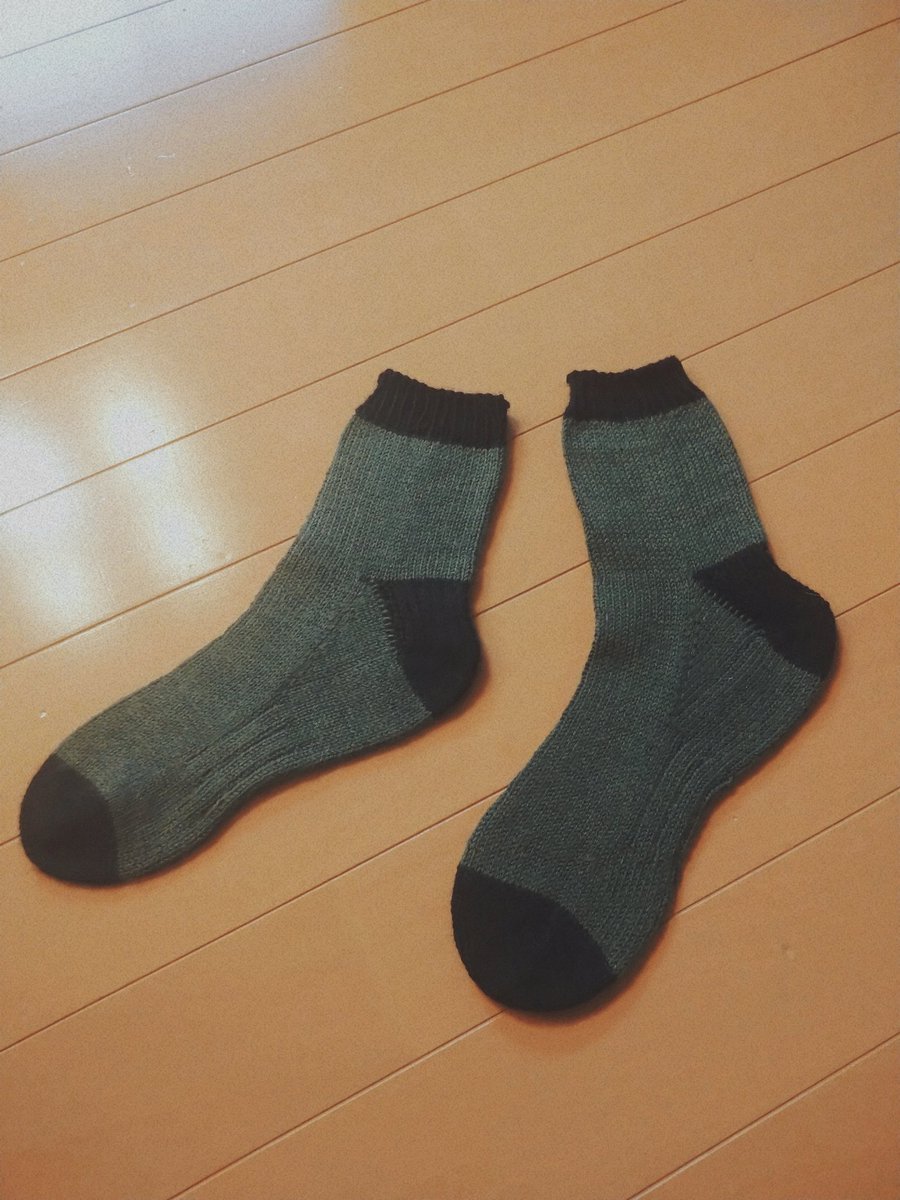 asuka5995's tweet photo. 手編み靴下🧦
やる気があればなんでもできるもんだな😂
#手編み靴下 https://t.co/XDFCnkuKw0