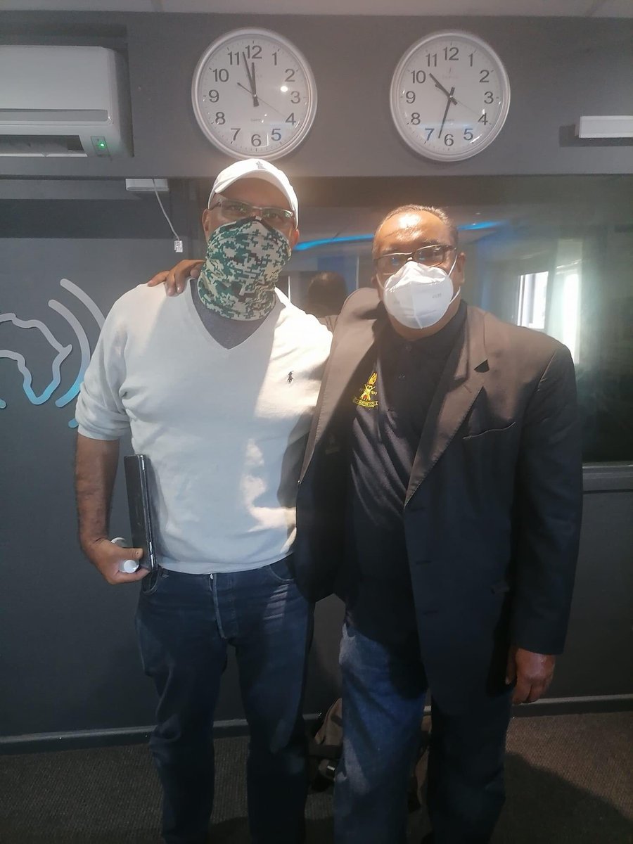 Ierfaan's tweet photo. Awesome having this wonderful gentleman #JeremyArenz in the #BreakfstClub studio this morning #radio786 https://t.co/q810v1N3hP