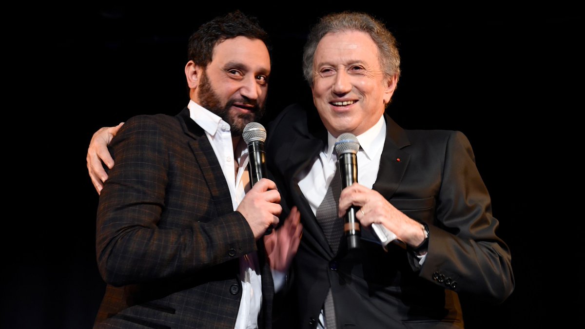NMalaboeuf's tweet photo. Michel Drucker à propos de @Cyrilhanouna : "Même s'il est clivant, il fait une à deux heures de direct au quotidien, sans filet, où tout repose sur lui et c'est impressionnant. Avec @CDechavanne, ce sont des Lucky Luke de la vanne qui font court et vite." (LeParisien) https://t.co/0b1XATZjMw