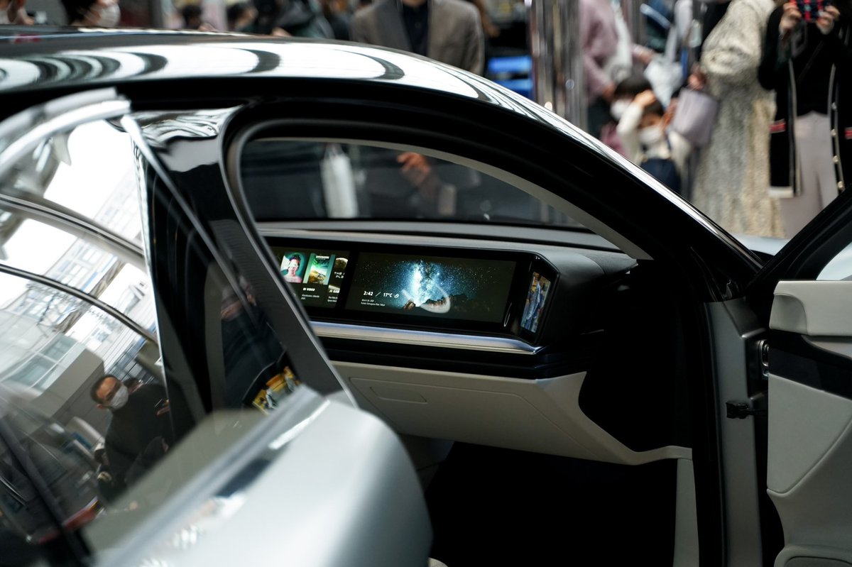 bookslope's tweet photo. 行ってきました 🚙 二子玉ライズ
SONY「Vision-S」これが見たかったので満足。偶然の出会いもありなかなか楽しげな一日になりましたとさ ;)
#sony #vision_s #mobility #ev https://t.co/mmuN6yKBhB