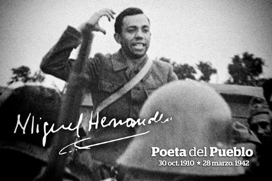 Hoy hace 79 años Miguel Hernández murió en las  carceles franquistas con tan solo 31 años. Poeta del pueblo, comunista, militante, miliciano. Por ello perseguido y encarcelado.

El pueblo no te olvida 💐 ✊🏼