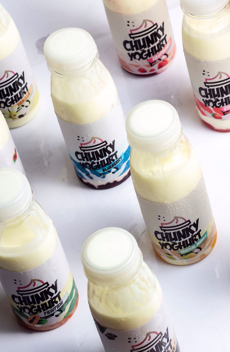 thetradersbiass's tweet photo. Guys I'm bringing the best yoghurt you will ever get to taste to your timeline 😍. Different flavours; Chocolate, Mango, Strawberry,  Raspberry, Coconut, Vanilla, Blueberry and mixed flavours.

IT'S ALL NATURAL!!🤤😍

DM @chunkyyoghurt or call them on 0240379730 / 0201724744 https://t.co/S3FPDkj4cz
