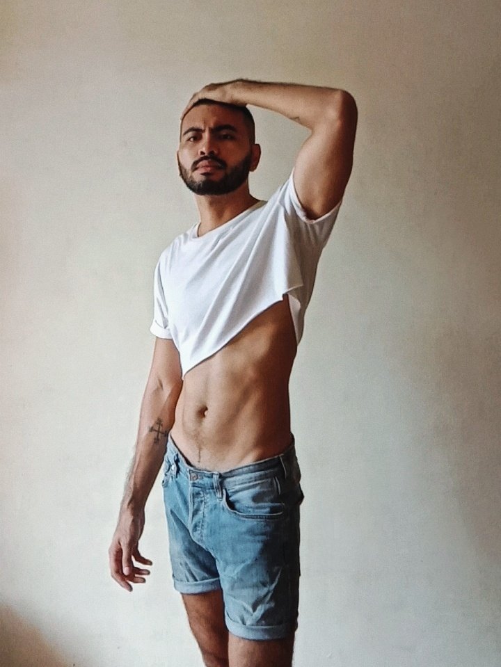 4eyedbeard's tweet photo. crop_top.jpeg
.
.
.
#CROPTOP #croptopformen #vsco https://t.co/sD1cOqmalR
