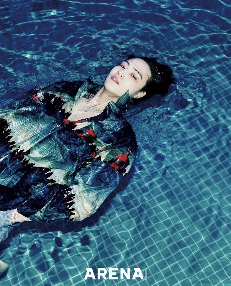 seuniiewang's tweet photo. we all love water 💦 
@JAYBDEF___ https://t.co/lMWdpw1WEs