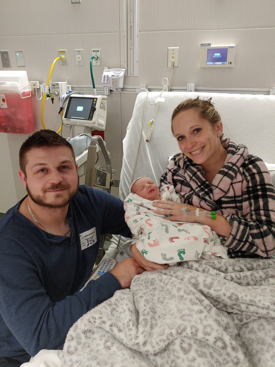 Heather_Pollauf's tweet photo. We welcomed Grayson Carter to the world yesterday at 6:11am! 8lbs 1oz, and we are over the moon in love with our boy 💙💙 Thank you everyone for the kind messages over the past few weeks! https://t.co/mPGrI1gipL
