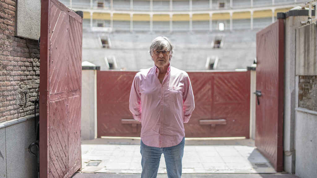 burladerotv's tweet photo. ENTREVISTAS.- Simón Casas "Debe imperar la sensatez, nos estamos jugando el futuro de la sociedad" #SimonCasas @torosSCP #Madrid #LasVentas @LasVentas (foto Silvia P. Cabeza - El Español) https://t.co/qF0PmTkDnJ https://t.co/6FCLqSefoK