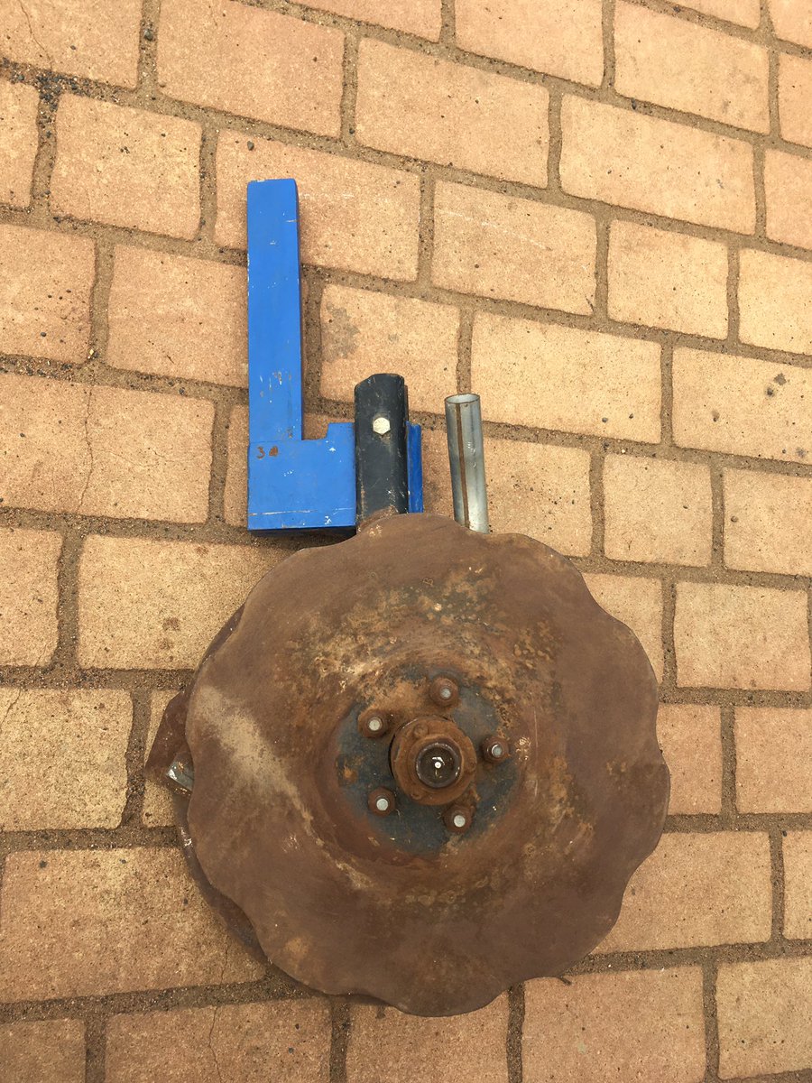 14m gason scaritill can easily be returned to 12m, 333mm spacings, near new points, Manutec walking beam Presswheels, rfm double discs as well, extra tynes . located Collie nsw. $60,000+gst dm for more info, retweets appreciated