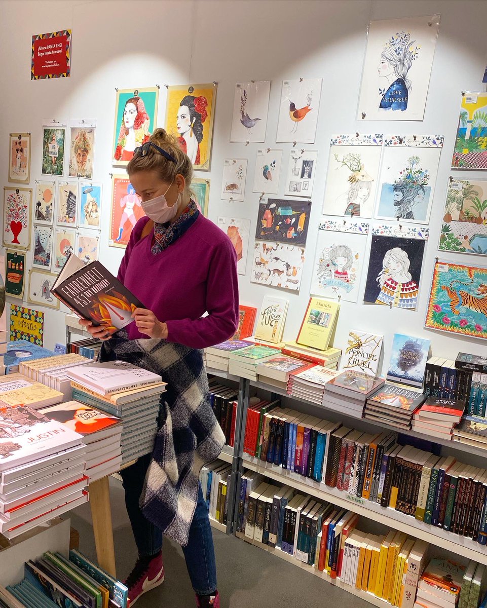 marialeonstyle's tweet photo. Disfrutando de la cultura y la magia de @MADRID #TemplodeDebod #LibreriaPantaRhei #cocidomadrileño en #ElRelojdeHarryySally #MariaLeonStyle #otramaneradeviajar #MariaLeonTravels #viveMadrid #FelizDomingodeRamos 🐞❤️🌿🇪🇸 https://t.co/qEkgaFkank