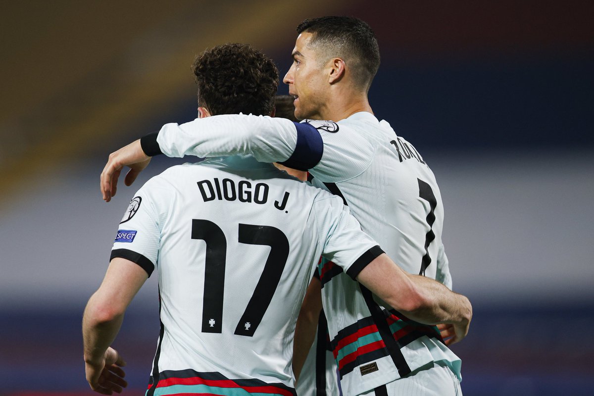 DiogoJota18's tweet photo. 🇵🇹 [...] Contra os canhões marchar, marchar ! https://t.co/N8hCn5RTvl