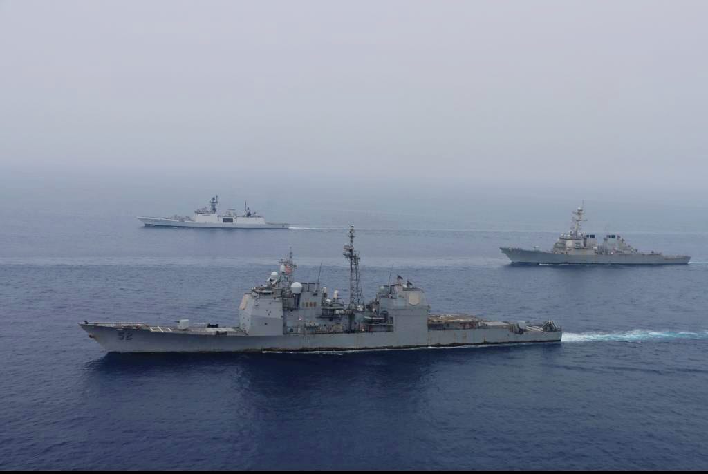 scribesoldier's tweet photo. Indian Navy (IN)-US Navy Passage Exercise(PASSEX)
Consolidating synergy & interoperability of #Malabar20 INS Shivalik wth its helicopter & IN's Maritime Patrol Ac P8I participtd in a PASSEX wth US Navy's #USSTheodore Rosevelt Carrier Strike Grp in Eastern #IOR + @NewIndianXpress https://t.co/c6N6weeryz