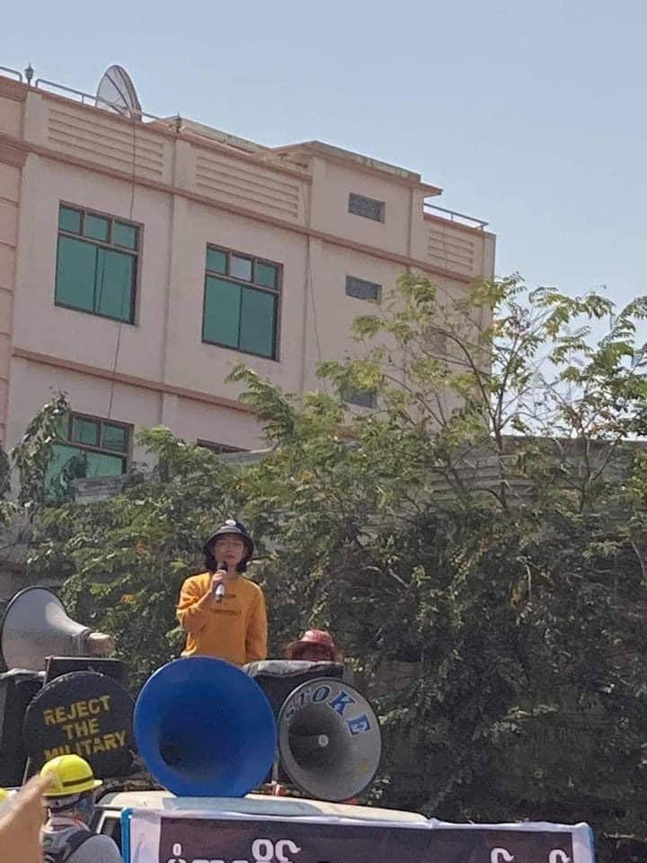 juulo11's tweet photo. tw // death // blood
A 20 years old girl from the First Aid Team got headshot and a man got shot in the chest, both died on the spot in Monywa. Due to the continuous gun openings, bodies cannot be picked up. 
JUNTA MASSACRE 
#WhatsHappeningInMyanmar  
#Mar28Coup https://t.co/XToPM9EBLx
