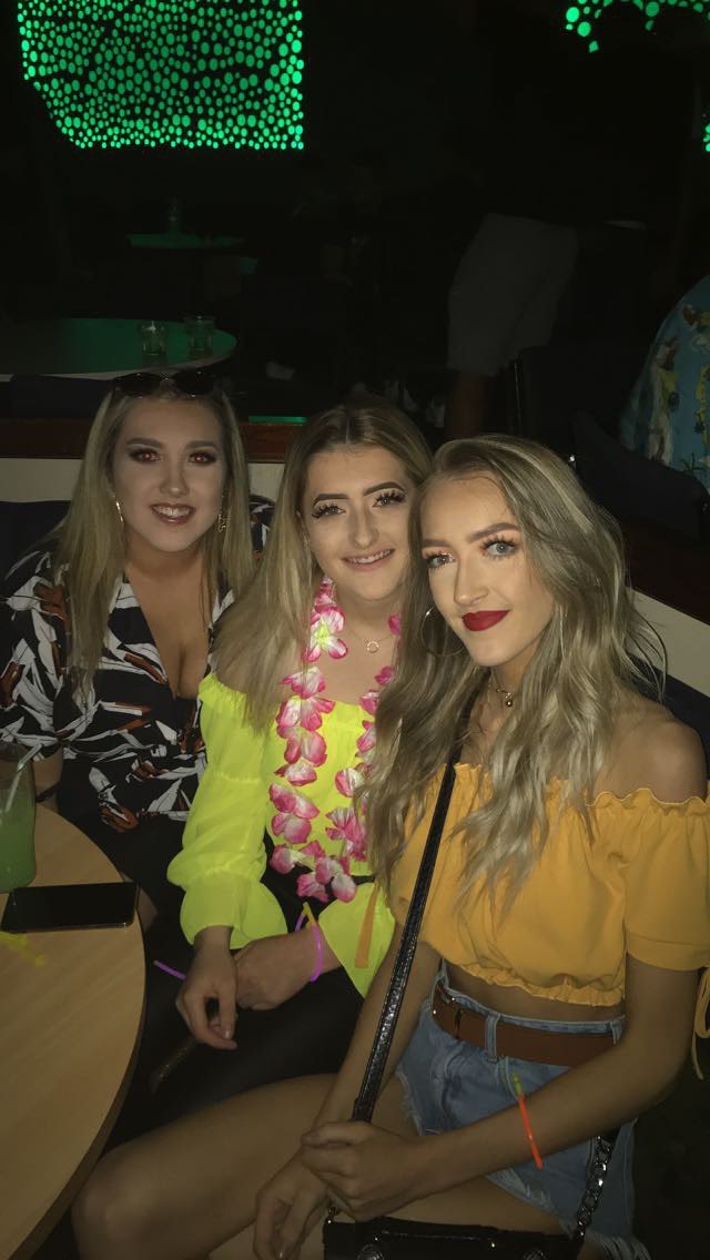 birrell_erin's tweet photo. Happy 21st Birthday gal! Hope you have the most amazing day and get so spoilt! Lots of love❤️🥳@lrxchardson https://t.co/dA30xo9Jqq