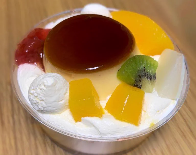 どっちがどっちかわかる？描いたプリンと撮ったプリンを比較！