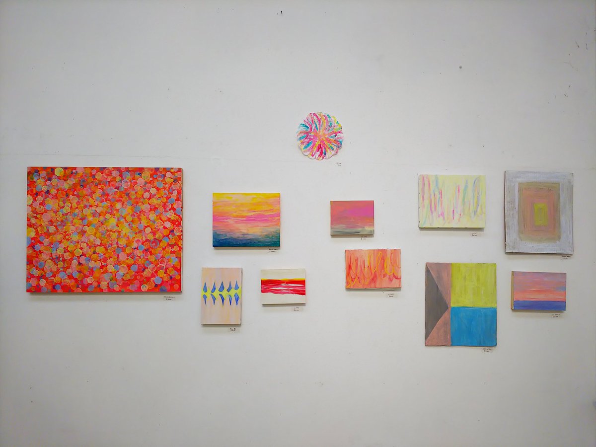 mayumi_trsw's tweet photo. 寺澤真佑美・小林冴子 2人展
「dry and warm」開催中です。
明日、29日は13時～14時か14時30分まで在廊したいと思います。
短い時間で申し訳ありませんが、よろしくお願いいたします🌼
ギャラリーは17時まで開いています。
#FLATFILESLASH https://t.co/jIWNFXoDvD