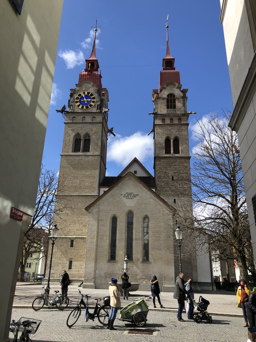 WinterthurShop's tweet photo. Einen schönen Sonntag mit dieser Ansicht der Stadtkirche Winterthur.
***
#miis_winti #winterthur #stadtkirchewinterthur #stadtkirche #winti #winterthur #stadtkirche #church #kirche #eglise #kirchplatz #winterthureraltstadt https://t.co/EE1mof4YbZ