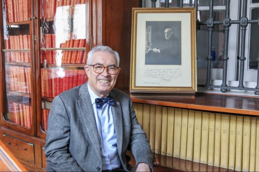 🔴 Conoce mejor al candidato al Premio Princesa de Asturias de Investigación Científica y Técnica Profesor Emilio Bouza. <a href="/fpa/">Fundación Princesa de Asturias</a> <a href="/Icomem_Oficial/">ICOMEM</a>                                            🎥 suite.icareus.com/web/icomem/pla…