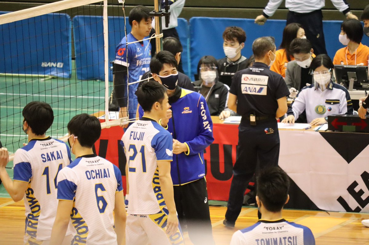 東レアローズ男子