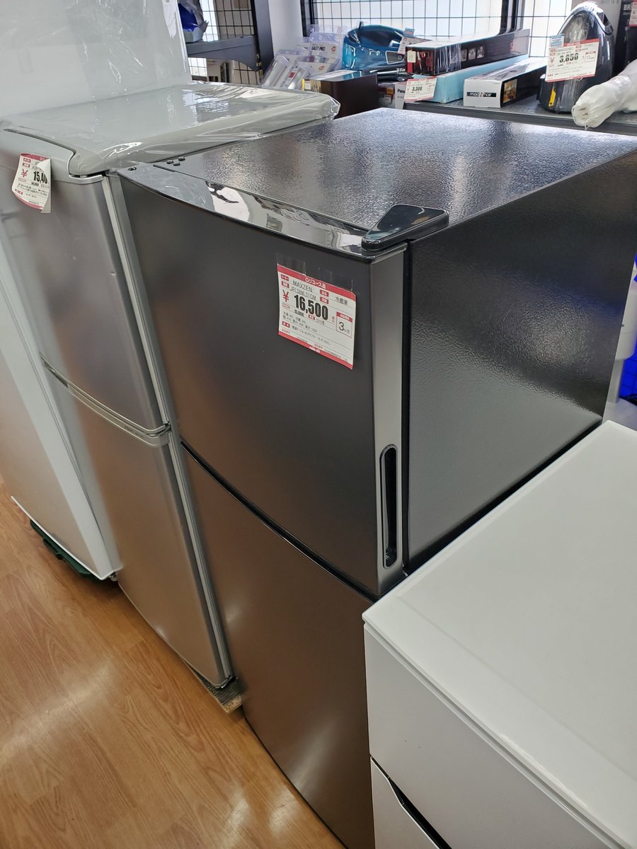 ハードオフ板橋赤塚店 公式 新生活 シーズンですね 冷蔵庫や洗濯機 電子レンジまで 当店で全部揃えた方は良いことが起きるとか起きないとか 生産が終わって乾かし中の洗濯機 明日には店頭の仲間入り ぜひお立ち寄りください ハードオフ