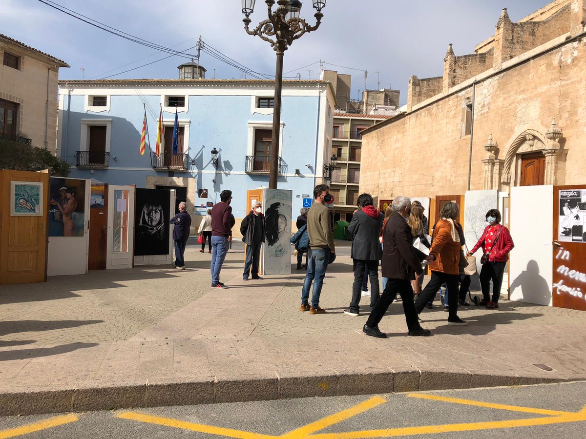 CasadelaCvltvra's tweet photo. Recital de poesía en la Casa de la Cultura con motivo del pre-FIC.
#fic #prefic #villena #kakv #amaliogran #poesia #arte #pintura #artecontemporaneo #villenafortalezamediterranea #cultursegura https://t.co/MuQd32uBiq