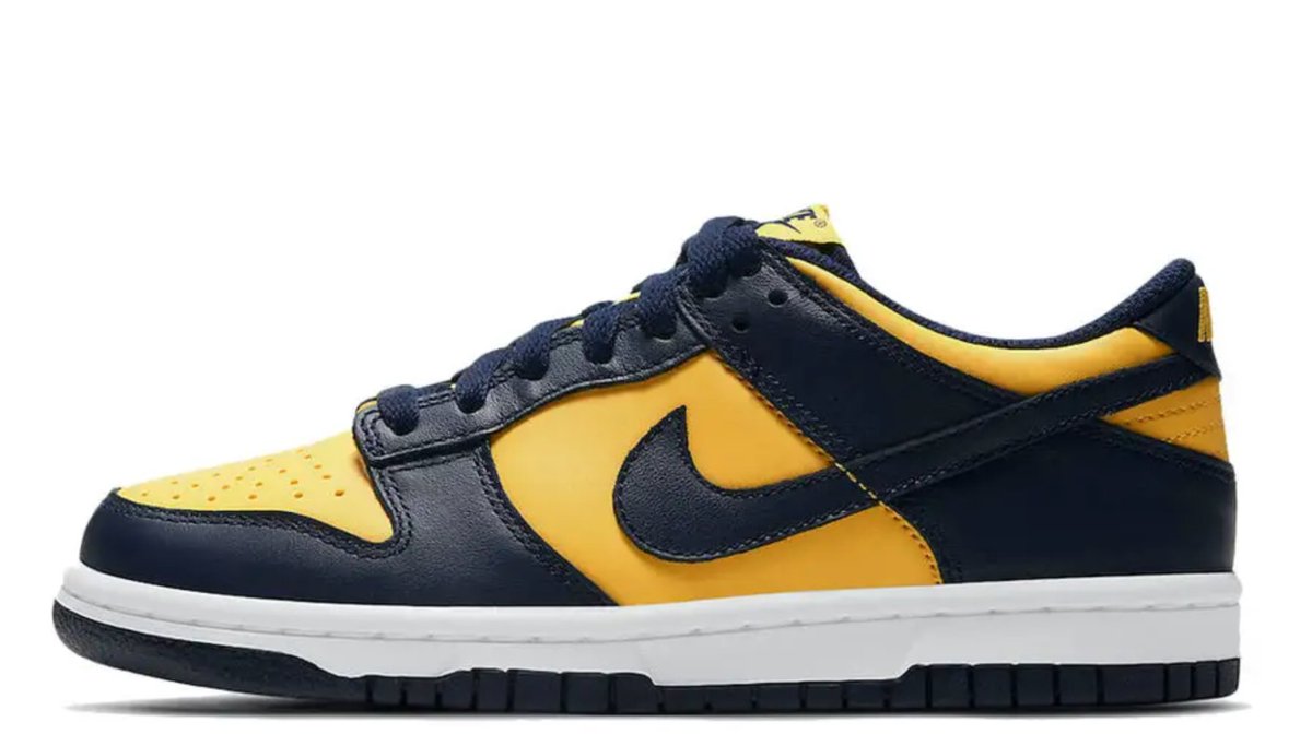 thesolerestocks's tweet photo. News, Dates, Raffle Links, Images &amp; MORE! All you to know about... 👀

Dunk Michigan> https://t.co/muMjO1FB2S
Jordan 1 Hyper Royal> https://t.co/NccNjxOR0v
Jordan 3 Ma Maniere> https://t.co/yGMCq1OUSn
Jordan 4 UNC> https://t.co/rUyW4p6LdQ
Sacai Dark Iris> https://t.co/oKUIvdh39z https://t.co/plrvEaPguA