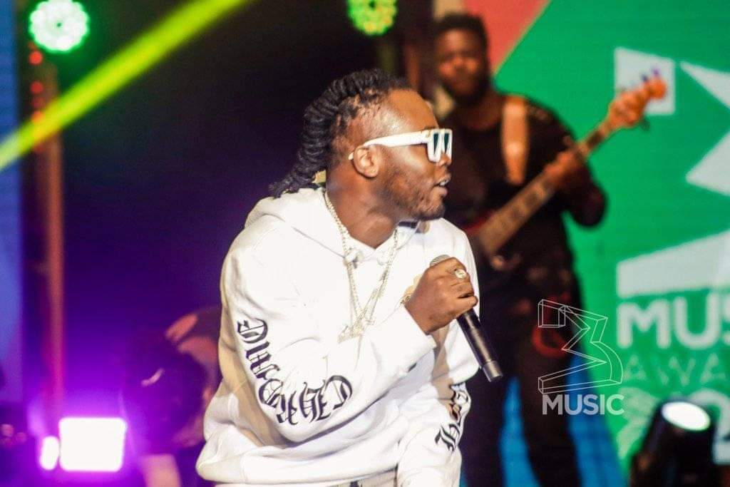 Kahpun_'s tweet photo. Shouts to @3musicAwards for such Madd &amp; amazing settings yesternight enuh🥲🤩😻🔥
The Great Eagle was in the building to represent Fantse Reggae Dancehall 🦅🦅
Ghana Music up to the bomb*clat Heightz🎶 
#HuntaProductionsUk 🇬🇧 
#RedPanther 🐆 
#HigherHeightzArmy 🇬🇭 https://t.co/Ch1GdOE5vE