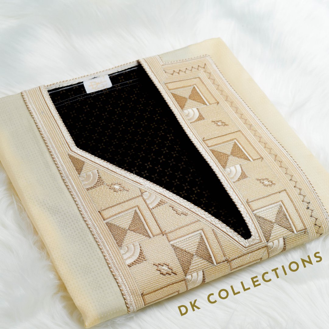 DkCollectionz's tweet photo. #Dkified #Babbarriga #Agbada #Dkcollections https://t.co/aVrvdWKk9x