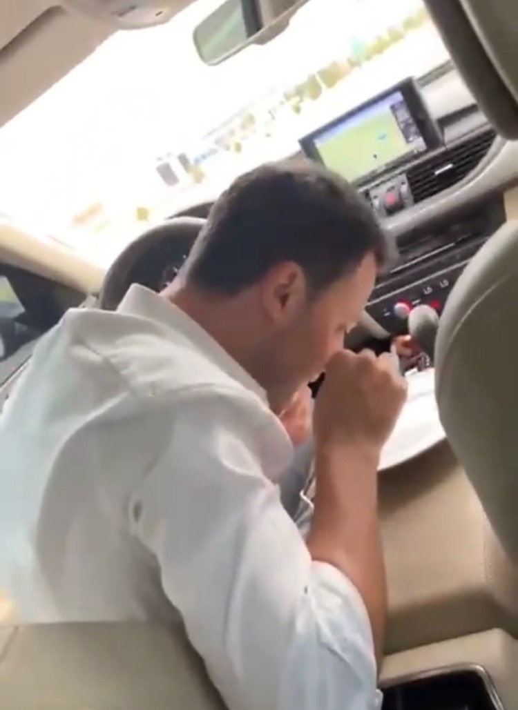 sryuluca101's tweet image. Pudra Şekerinden bıkanlar #SütTozu’da çekebilir mi⁉️
#PudraŞekeri 😂