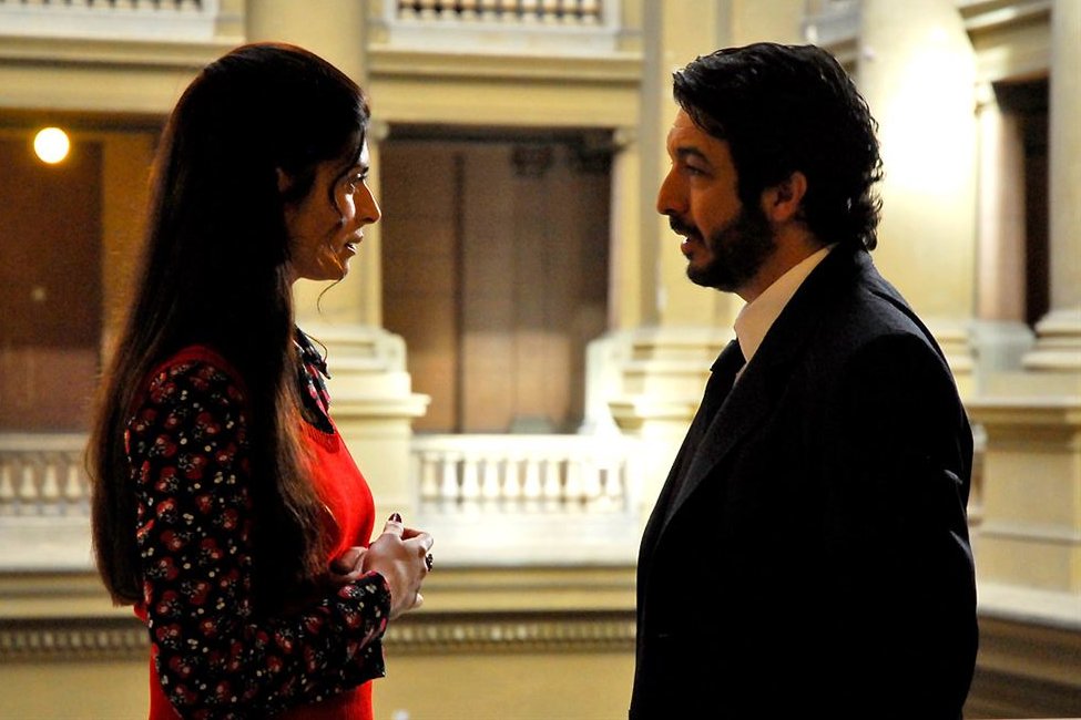 El secreto de sus ojos
🇦🇷
2009
Juan José Campanella
Mirad a la película directamente a los ojos y no sabréis qué decir sobre ella.