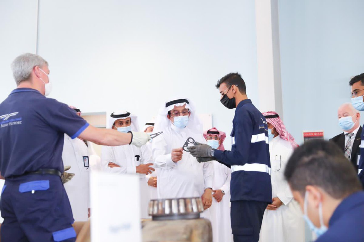 cua_gov_sa's tweet photo. #وزير_التعليم يزور المعهد التقني للخطوط الحديدية "سرب" في بريدة، ويطلع على برامجه التدريبية.
https://t.co/0MFsHvddwH https://t.co/5Hxt2tLF9W