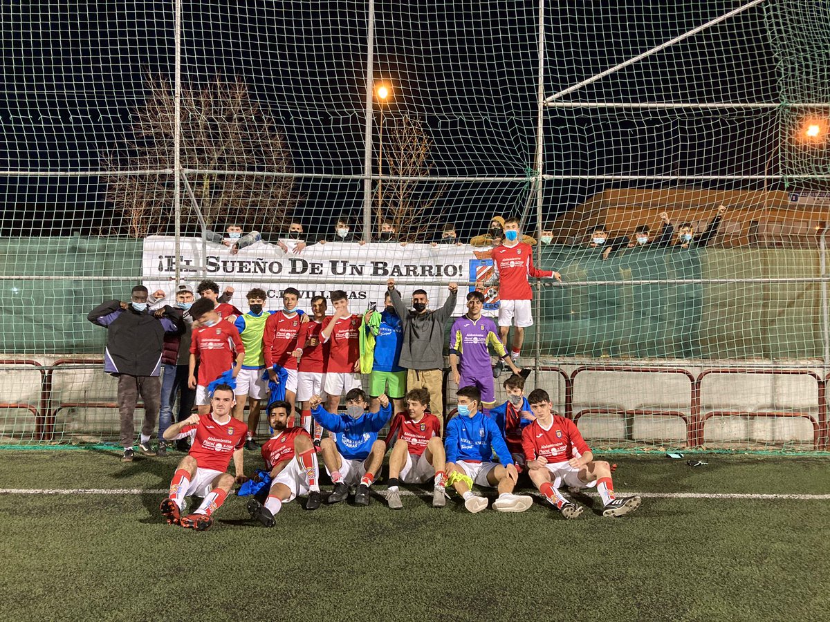 Loopeez002's tweet photo. Otra victoria de un equipo cualquiera? o un pasito más de una gran familia? https://t.co/5fW8JgdMNr