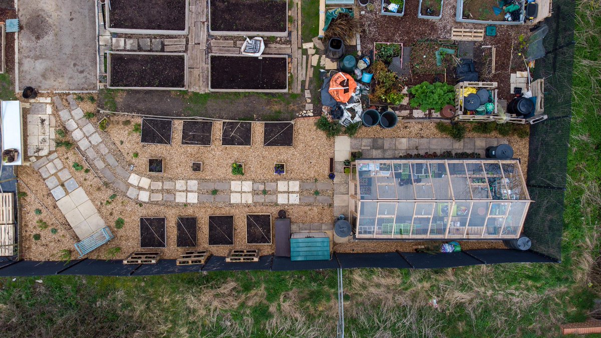 in_tgv's tweet photo. Our @TNLComFund &amp; @WiltsCF #funded #community #allotment and #greenhouse is complete! #plants #gardening #grow @RHSBloom @BBCWiltshire @PreimLtd @TheMontyDon @frostatwork https://t.co/3SyYNoXQVK