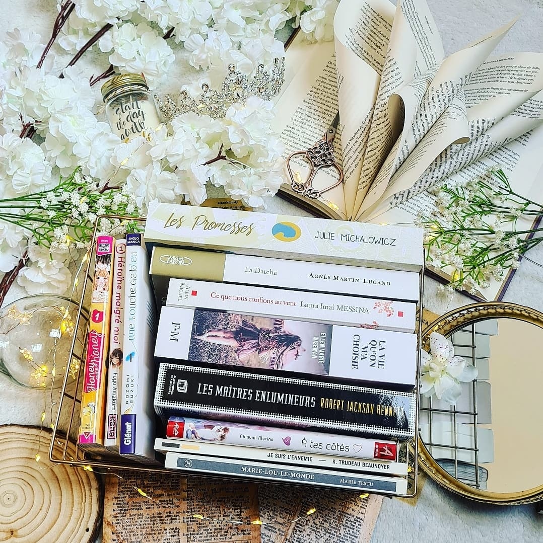 VibrationLitter's tweet photo. ♡ Avez-vous ajouté des ouvrages à votre pile à lire cette semaine ?
☆ J'espère que vous passez tous un excellent dimanche ensoleillé rempli de belles lectures !
#inmymailbox #mailbox #bookstagram #bookhaul #haul https://t.co/ByPCnwC6E4