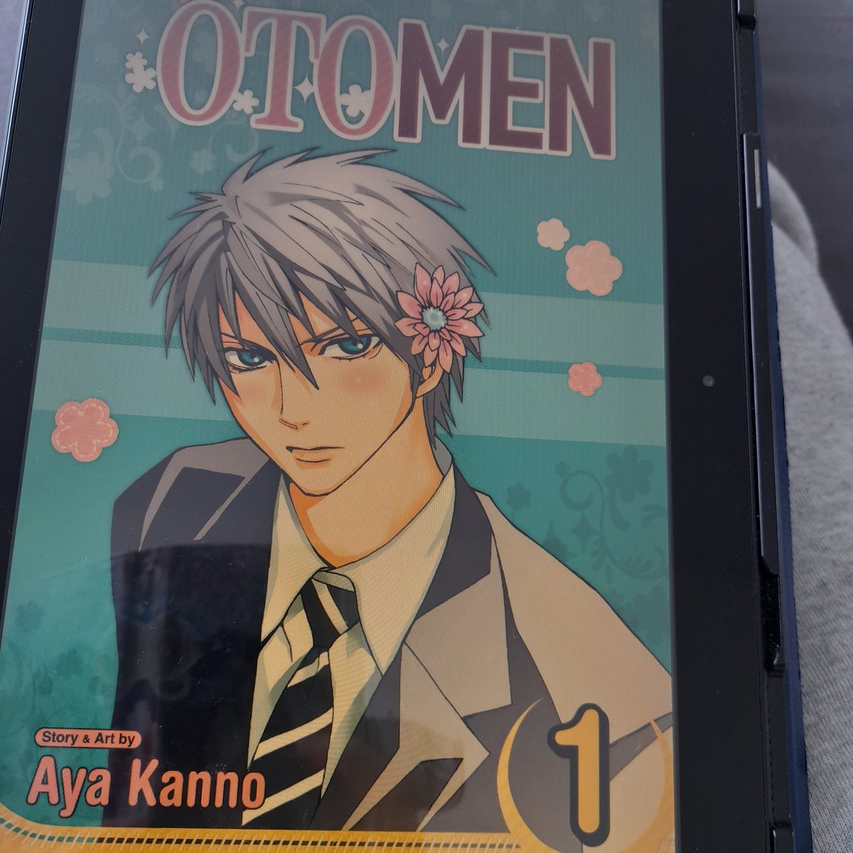 Jcakelover's tweet photo. Currently reading this cute manga❤
#queerweekend @queer_lit https://t.co/d7dNZEs8Hj