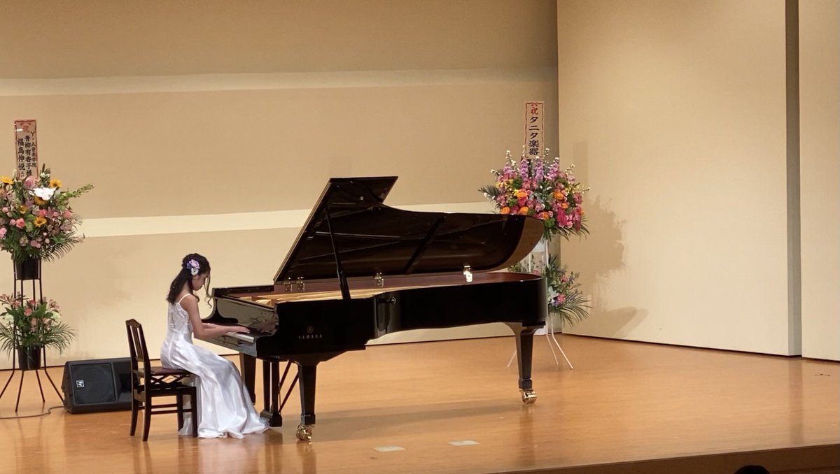 Sakura Suwa 延期となっていたpiccolo Concertが無事に開催されました ソロ ショパン ノクターン第 番嬰ハ短調 遺作 連弾 ブラームス 交響曲第1番第4楽章 を弾かせていただきました オンラインレッスンと対面レッスンで1年間頑張った成果を出し切り Sakura Suwa 延期となっていたpiccolo Concertが無事に開催されました ソロ ショパン ノクターン第 番嬰ハ短調 遺作 連弾 ブラームス 交響曲第1番第4楽章 を弾かせていただきました オンラインレッスンと対面レッスンで1年間頑張った成果を出し切り