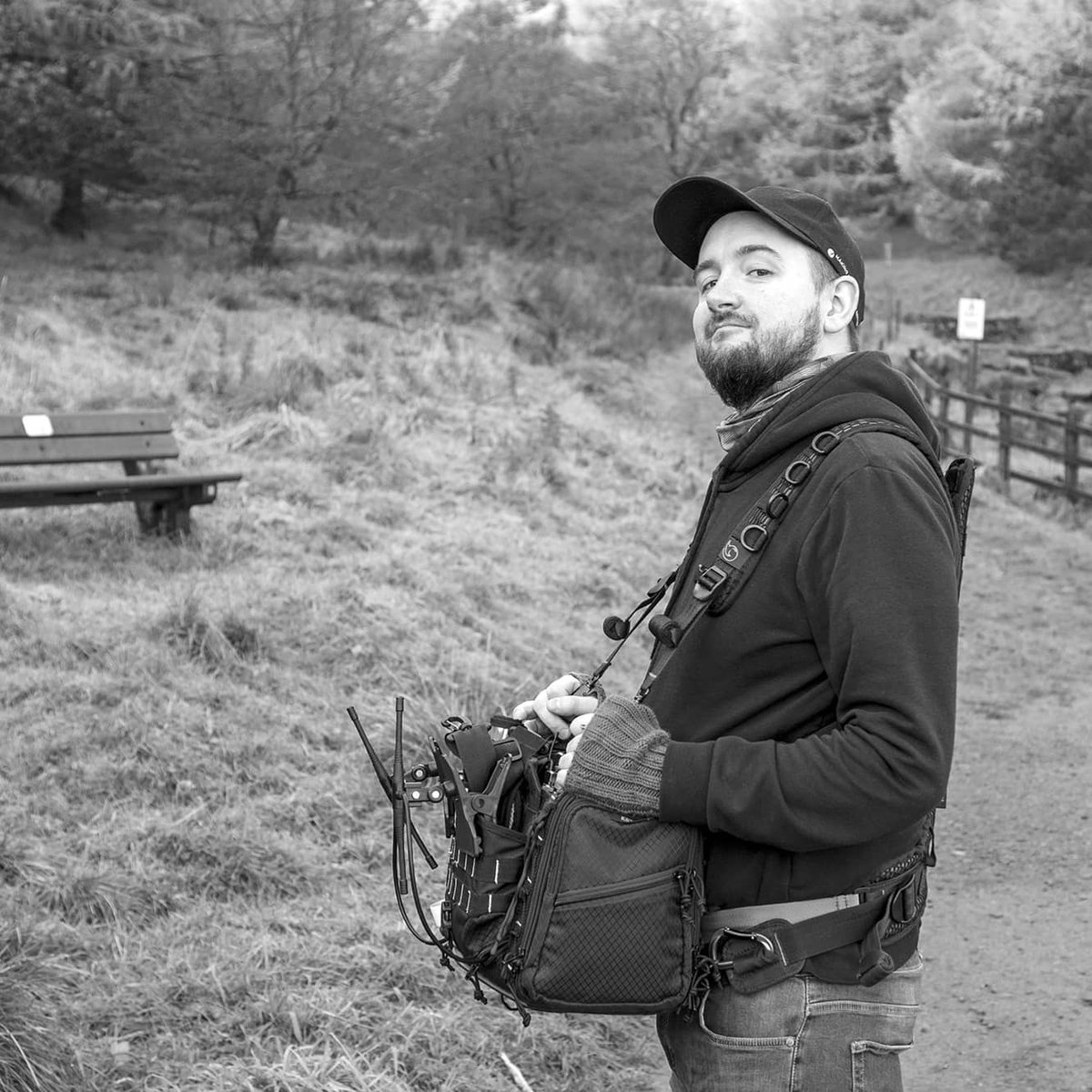 MIDDLEMEN tweet media