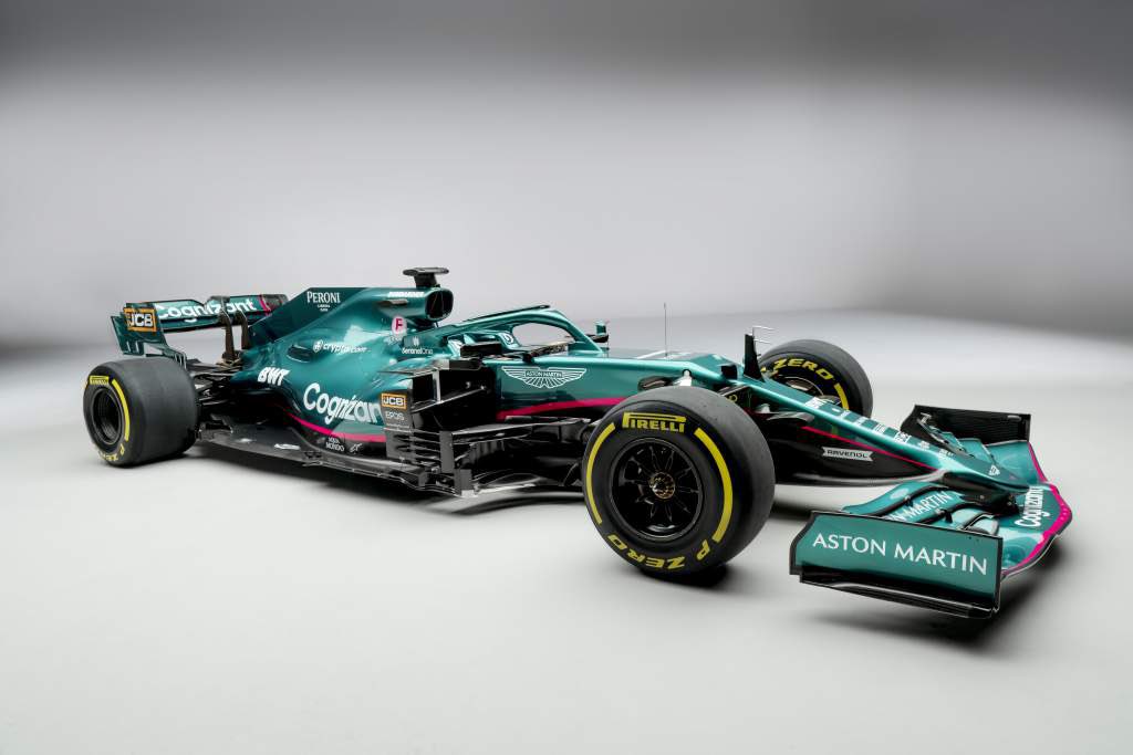 HugoFaurens's tweet photo. Cool les couleurs de l’Aston Martin. #BahrainGP https://t.co/gk4GNUL4Oi