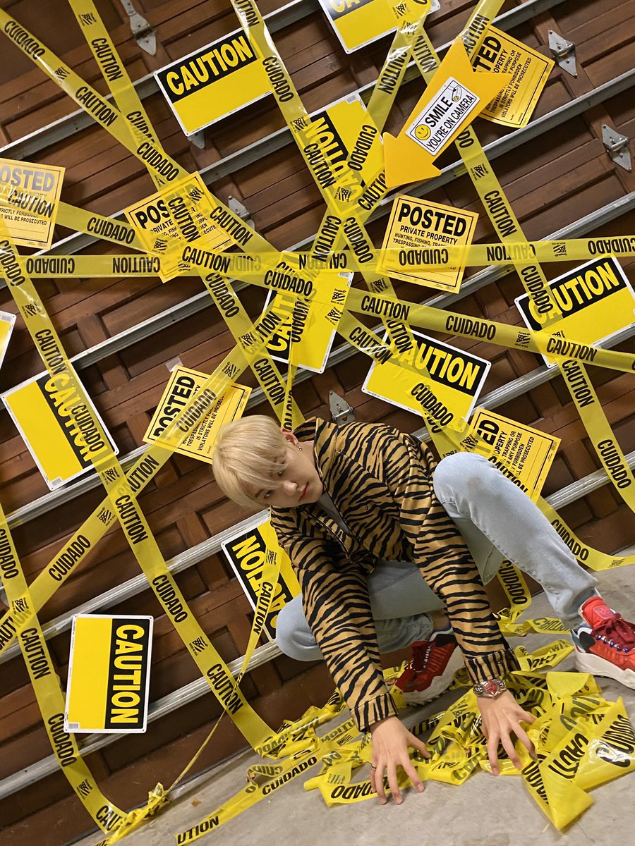 hoshzone's tweet photo. is this why he was doing a spiderman pose in these photos ............... https://t.co/iMWTyHc5tN