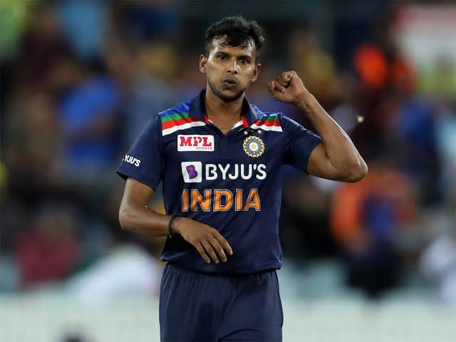 umangbhavsar164's tweet photo. #INDvsENG #Nattu Just one bad over by Natarajan. 12 runs in the over and Online Mob started abusing him , have patience, India gonna win this match. Natarajan gave 38 of 36 balls before that over. After 7 overs his economy was only 7, he took wicket of #stokes remember that https://t.co/LpS0eoO8Qm