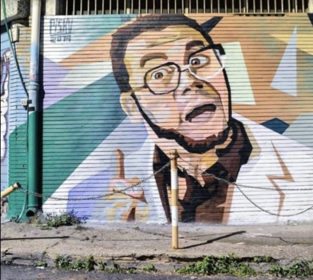 mariadicuonzo1's tweet photo. Ve lo ricordate il mitico Furio di “Bianco, rosso e Verdone “? 
Proprio il Furio di:”Non ce la faccio più “ #Magda 
È possibile vederlo #ASpassoPer #Roma #PinetaSacchetti 
#StreetArt #Piskv 
#ArteInUnImmagine per #CasaLettori @LibriAmati https://t.co/A6QCeZ5tVa