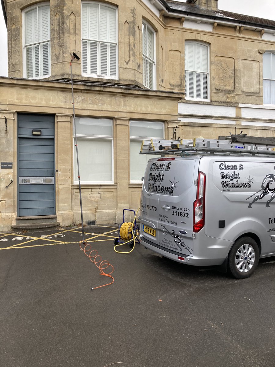 bathwindows's tweet image. Cleaning windows in Newbridge, Bath. Another successful job done by #Cleanandbright. Bringing the outside in.